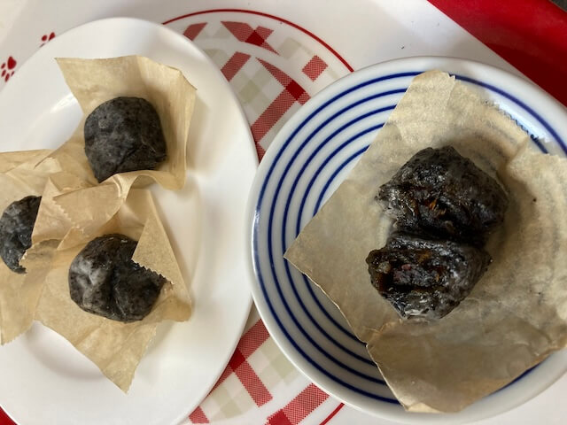 デーツ胡麻餅が美味しい