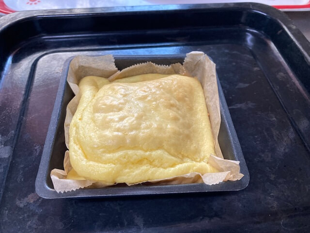 グルテンフリーの卵ケーキ焼き上がり
