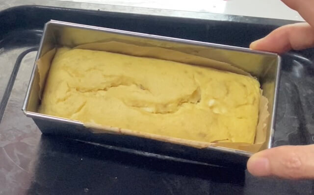 バナナヨーグルトケーキ焼けた