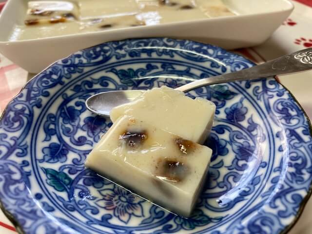 美味しいデーツ豆乳寒天