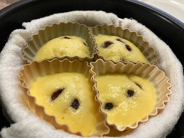 出来上がった米粉たまご蒸しパン