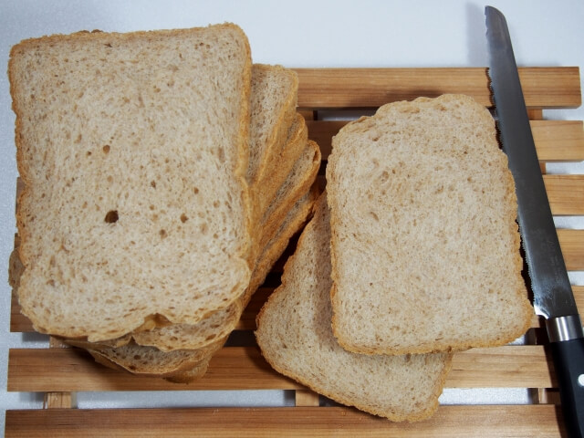 全粒粉パン