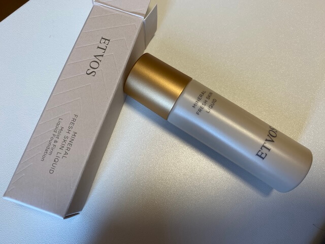 エトヴォスミネラルフレッシュスキンリキッドのナチュラル