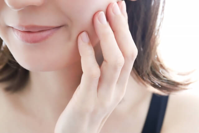 顎で最終確認スキンケア
