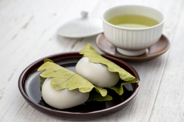 柏餅と緑茶